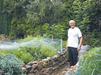 Stadtgemüse-Gewinner: Bernhard Kalina hat mit dem neuen Gemüsegarten auch den letzten Winkel in seiner Parkanlage sinnvoll bepflanzt.
