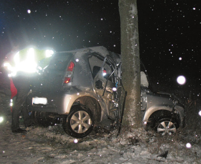 Für den 33-jährigen Fahrer des Daihatsu kam am Mittwochabend jede Hilfe zu spät. Der Nienhagener verstarb noch an der Unfallstelle bei Schwarmstedt.