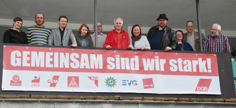 „Gemeinsam sind wir stark“: Kurz vor dem „Tag der Arbeit“ und  im Bundestagswahljahr demonstrieren die Gewerkschaften Einigkeit – und  zeigen sich kämpferisch. 