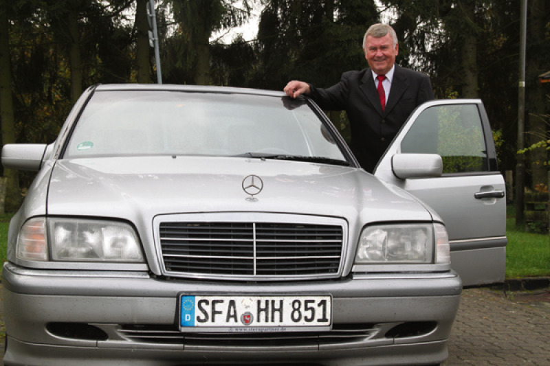 Betagt, aber nicht veraltet: Der Mercedes 220 CDI von Hans-Hermann Holst aus Ahlden hat sagenhafte 600.000 Kilometer auf dem Buckel.