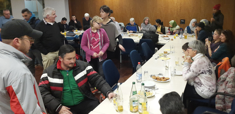 Im „Cafe International“ kommen sich Alteingesessene und Neubürger in Bomlitz näher. 