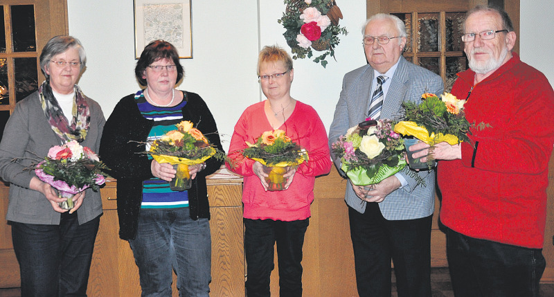 Auch Ehrungen standen beim SoVD-Ortsverband Rethem auf dem Programm. Das Bild zeigt (von links) Brigitte Freese, Angelika Cohrs, Anja Winkelmann, Werner Koch und Reinhold Drinkmann.