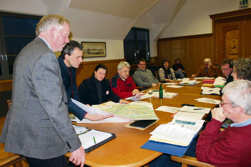 Pläne: Die Mitglieder des Samtgemeinde-Bauausschusses befassten sich mit dem Regionalen Raumordnungsprogramm des Landkreises.