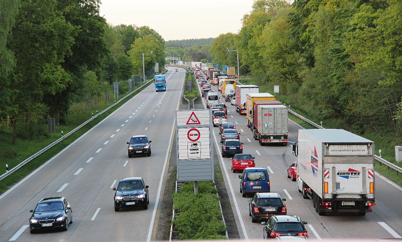 Die Sperrung der A7-Richtungsfahrbahn Hannover und die Verengung der Richtungsfahrbahn Hamburg auf zwei Spuren zwischen den Anschlussstellen Schneverdingen und Soltau-Ost wird auch Auswirkungen auf den Verkehrsfluss im südlichen Heidekreis haben.