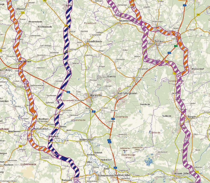 Varianten: Tennet und TransnetBW haben den Vorschlagskorridor (rosa schraffiert), eine durchgehende Korridoralternative (blau) und weitere Alternativrouten (orange) veröffentlicht.