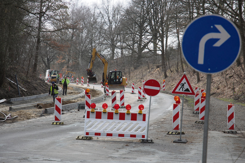 Ab heute bis Ende April voll gesperrt: Der Deiler Weg in Bad Fallingbostel wird saniert.