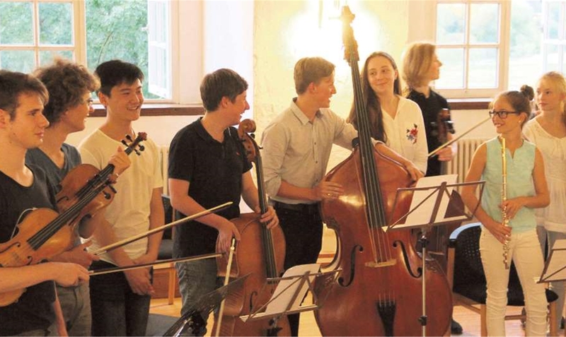 Auftakt mit jungen Talenten: Studierende des Instituts zur Frühförderung musikalisch Hochbegabter der Musikhochschule Hannover spielen in Walsrode.red