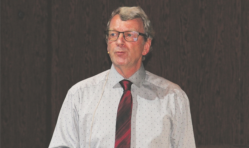 Professor Albrecht Mährlein sprach über Einkommensverluste und Entschädigungen.