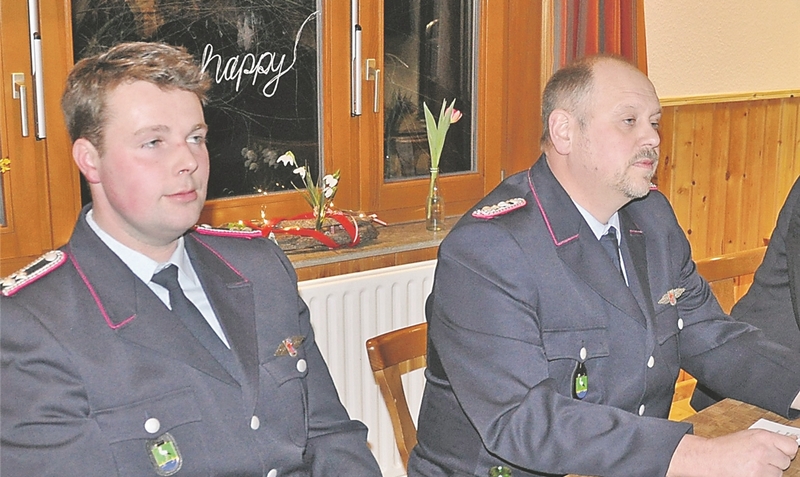 Seit dem vergangenen Jahr führen Ortsbrandmeister Frank Rodewald (rechts) und Fabian Lohse (Stellvertreter) die Bosser Feuerwehr. red