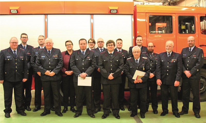 Gute Kameradschaft: Die Freiwillige Feuerwehr Bomlitz blickt auf ein gelungenes Jahr 2019 zurück. Foto: Thomas Klamet
