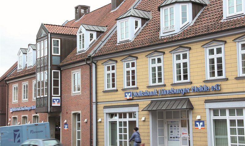 Auch in Corona-Zeiten größere Standorte geöffnet halten: Das ist ein Ziel der Volksbank Lüneburger Heide. Foto: Meyland