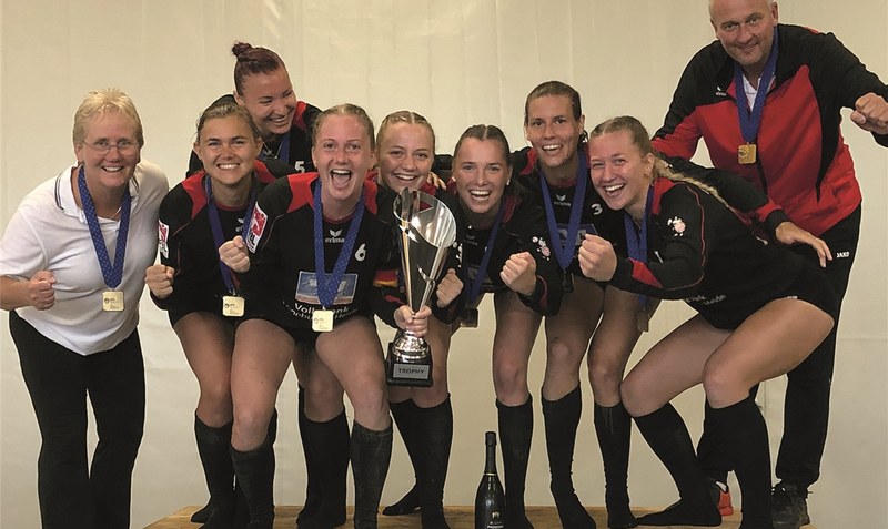 Die Faustballerinnen des TV Jahn Schneverdingen gewannen den Europapokal. Bild: TVJS