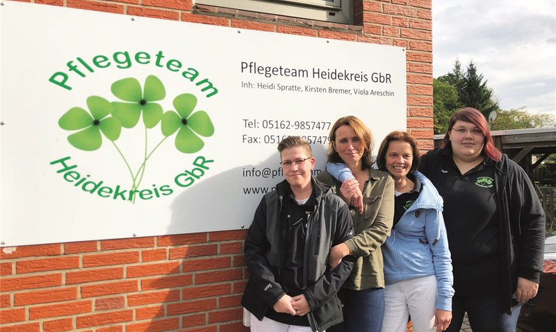 Sandra Ruder, Heidi Spratte, Kirsten Bremer und Viola Areschin (von links) vom Pflegedienst Heidekreis. Foto: Sternhagen