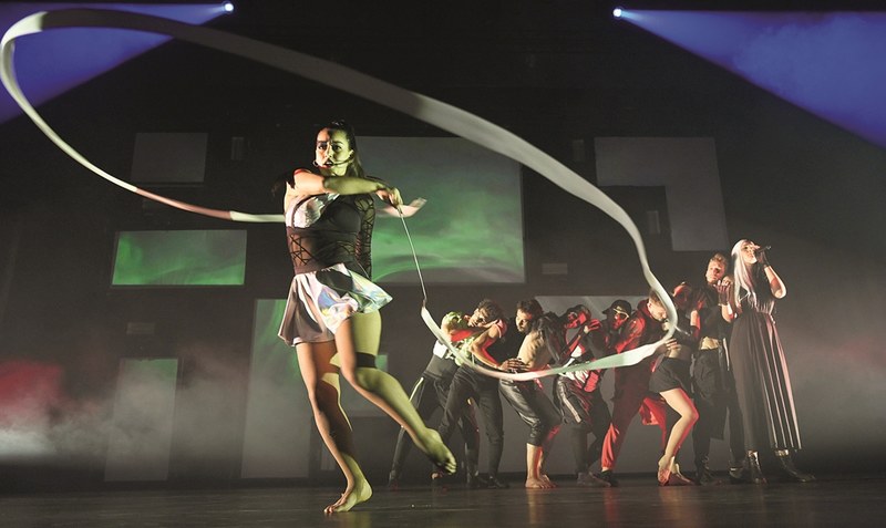 Die Show “Anima” - was so viel heißt, wie die “weibliche Seele” - zeichnet sich durch hochkarätige Bewegungskunst aus. Foto: Minkusimages/Copyright: TSF GmbH