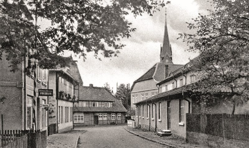 Die 1927 gegründeten “Fallingbosteler Lichtspiele” waren zunächst im Saalanbau des Hotels zur Lieth untergebracht.