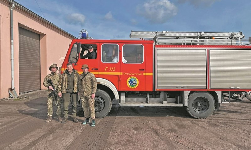 Vom Heidekreis nach Kovel: In der Ukraine soll das ausrangierte Fahrzeug der Feuerwehr Sprengel (bei Neuenkirchen) wieder zum Einsatz kommen. Foto: privat