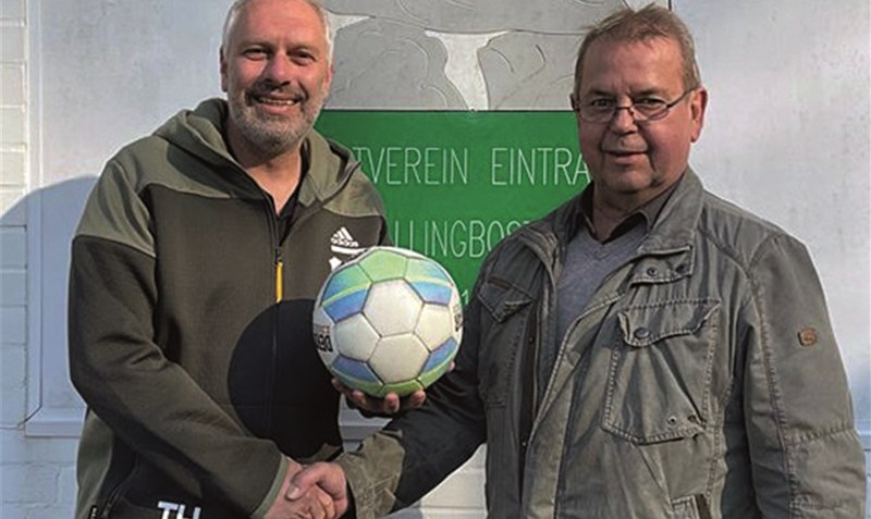 Der neue erste Vorsitzende Thomas Heinke und sein Vorgänger Gerhard Pickard (von links), der die Fußball-Abteilung beim SVE fast zehn Jahre lang geleitet hat.Foto: SVE
