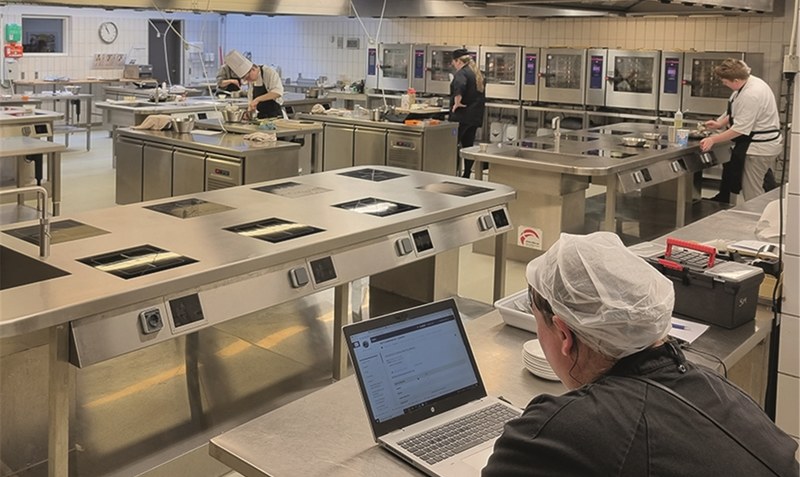 Die Schulen in Aapenraa, Tønder und Sonderbørg bieten mehrere großzügige Küchen und Bäckereien für die Ausbildung von Fachkräften im Lebensmittelbereich. Foto: BBS