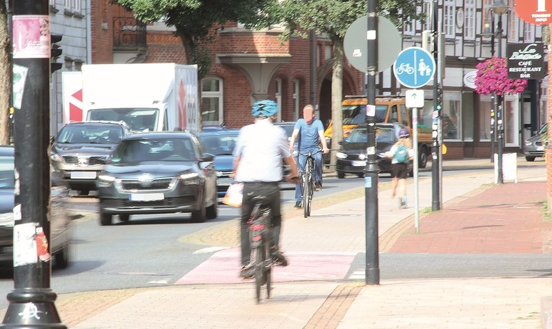 Zahlreiche Mängel und Gefahrenstellen: Gerade für den Walsroder Innenstadtring gibt es von Radfahrern eine Reihe von Hinweisen. Foto: Meyland