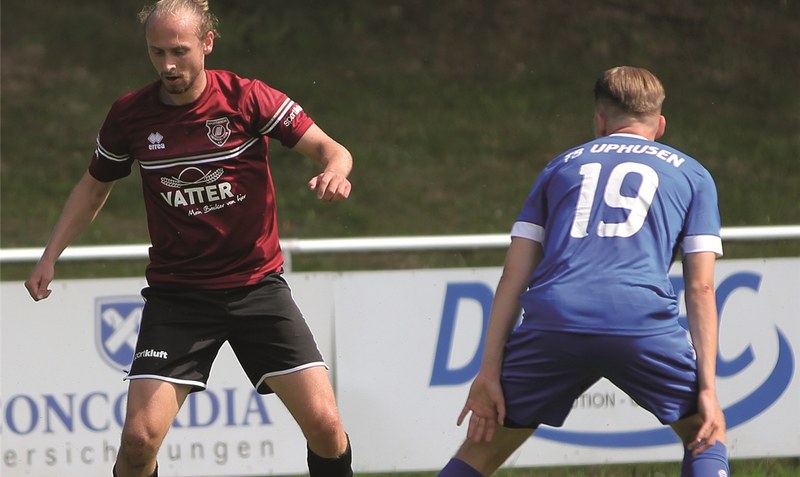 Der SV Lindwedel-Hope (l. Kaspar Bulke) bestreitet am Sonntag sein erstes Landesliga-Heimspiel. Zu Gast ist mit Güldenstern Stade ein Urgestein der Klasse. Archivfoto: Oetjen