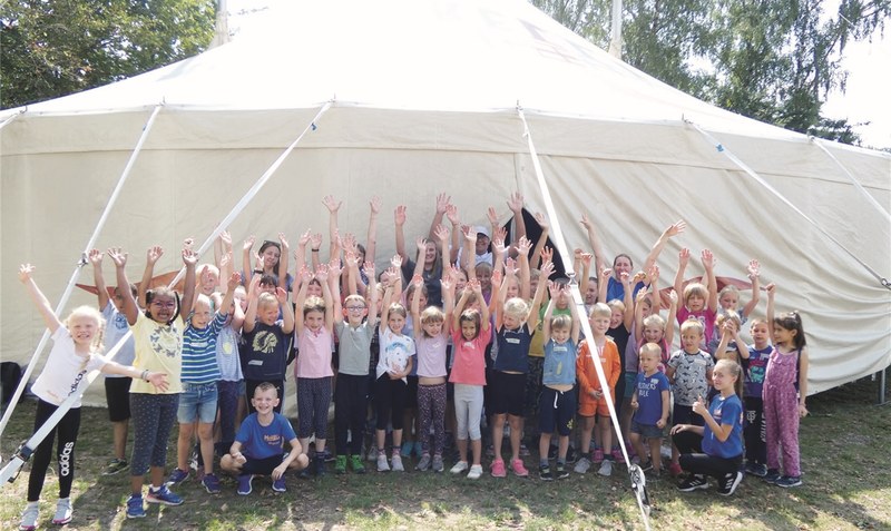 Fröhliche Kinder während der Sommerzeit: Der Mitmach-Zirkus ist wieder ausgebucht.Fotos: Schuppe