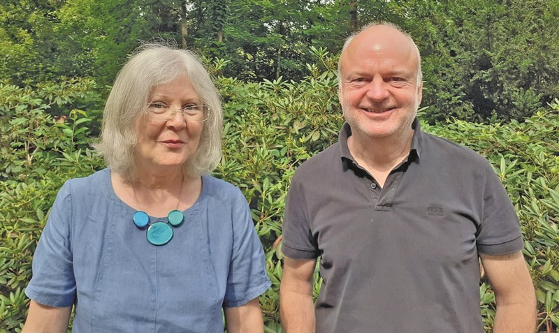 Haben immer ein offenes Ohr für Menschen, die Rat suchen: Seelsorgerin Anne Wippermann und Pastor Thomas Delventhal. Foto: Pottharst