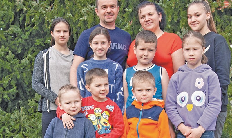 Familie Wozniak ist froh, die Kinder in Sicherheit zu wissen. Foto: GRZ Krelingen