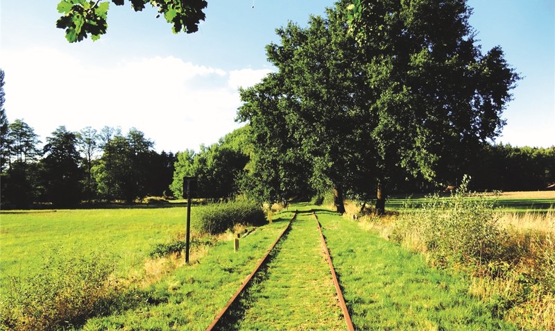 Überreste aus dem vergangenen Jahrhundert: Die Route führt an einer alten Bahnlinie entlang. Fotos: Kabel