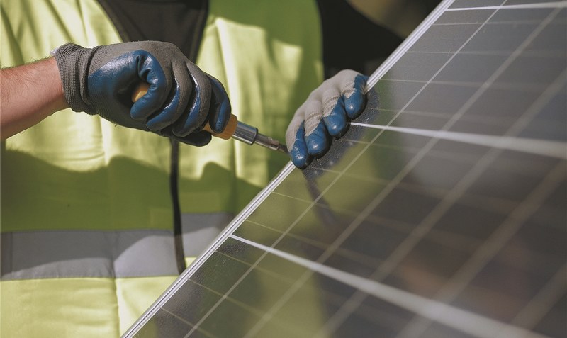 Energieträger Sonne: Ein neues Angebot der Energieagentur Heidekreis gibt eine Übersicht über den Nutzen einer Solaranlage - ob für Strom oder Wärme. Foto: Como una Reina - Pixabay