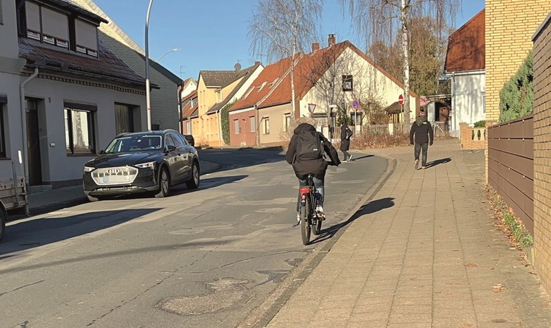Haben Radler bald Vorrang: Die Horststraße könnte für Fahrradfahrer als Alternative zur Bergstraße locken, wenn das Radverkehrskonzept für die Stadt Walsrode umgesetzt wird. Foto: Reinbold