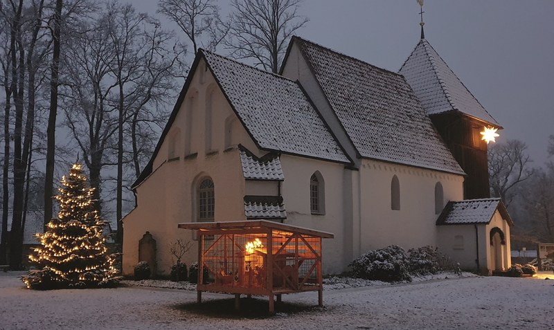 Tradition an den Festtagen: Eine Meinerdinger Kirche im Schnee wird es dieses Weihnachten wohl nicht geben, aber wie in vielen anderen Gotteshäusern gibt es Gottesdienste. Foto: Archiv/Meyland