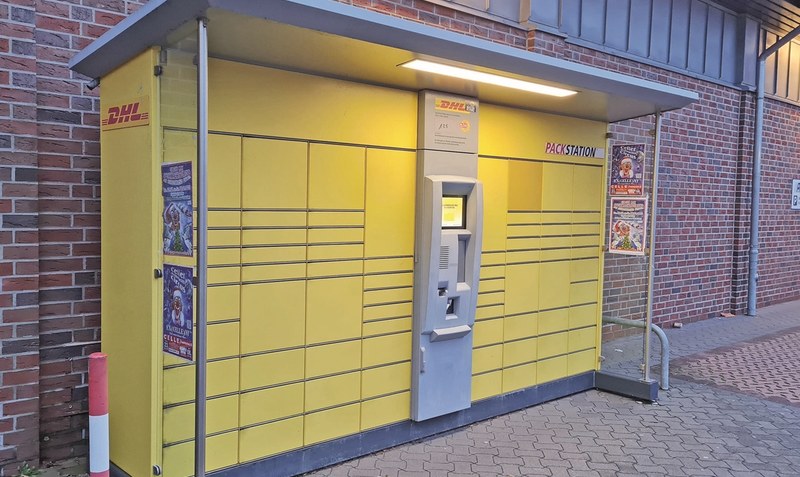 In Betrieb: Die “Packstation 125” an der Düshorner Straße 2 (am Action-Markt) in Bad Fallingbostel. Foto: Eickholt