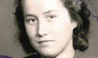 1943: Frieda Schl&Atilde;&frac14;ter als junge Frau in Ostpreu&Atilde;en. Foto: Sammlung Schl&Atilde;&frac14;ter